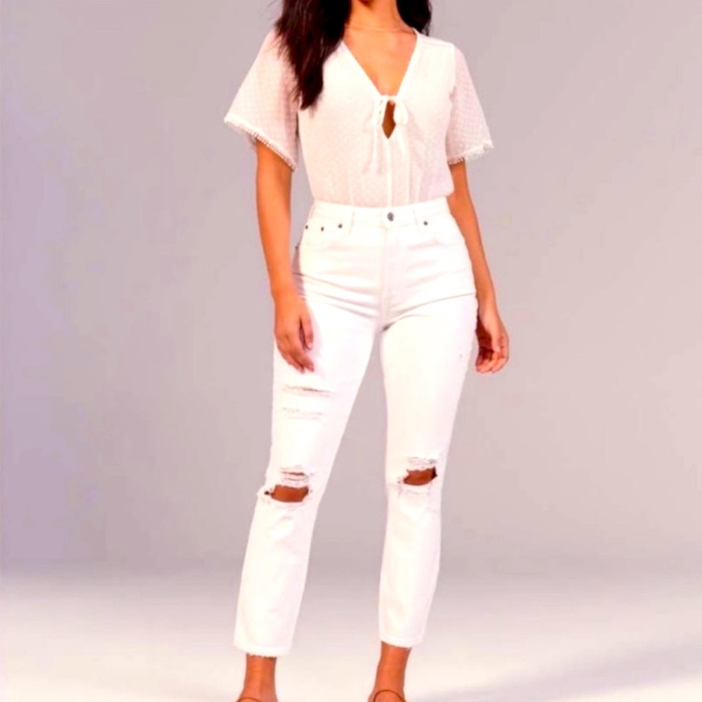ABERCROMBIE & FITCH Annie High Rise Girlfriend Denim White Jeans 26S / 2